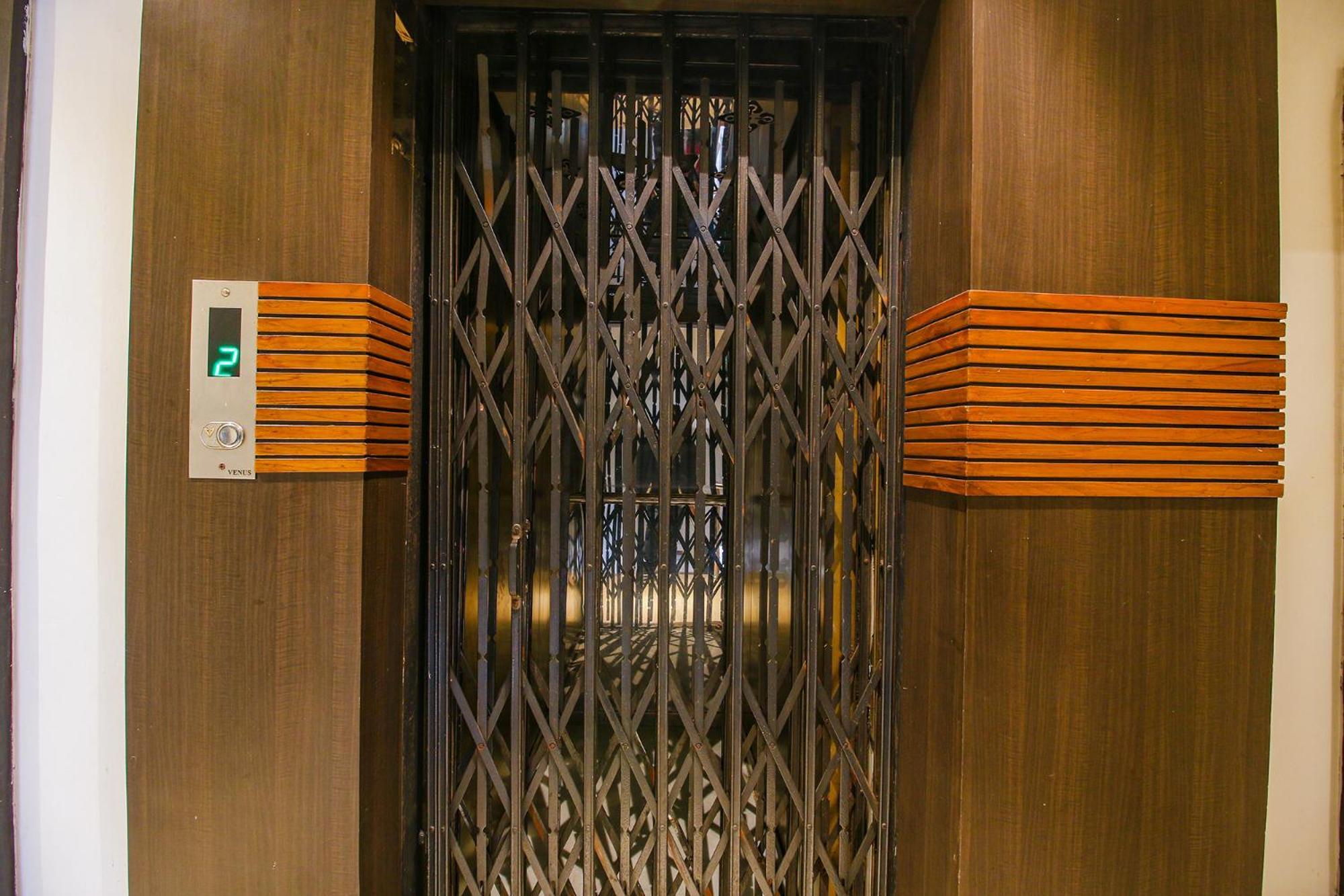 Fabhotel Royal Palace II Bhopal Esterno foto
